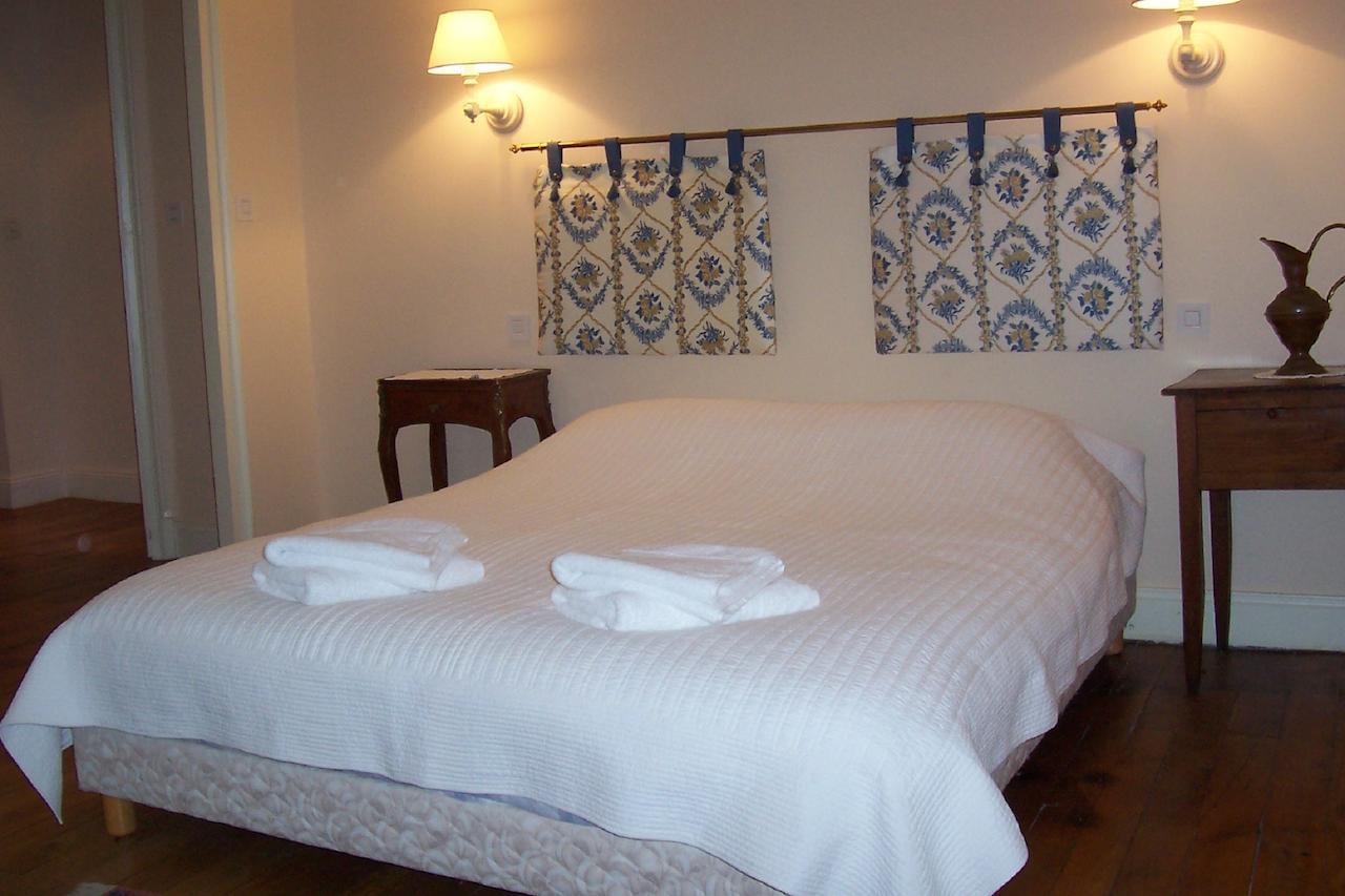Chateau Champigny Bed and Breakfast Maillet  Rum bild