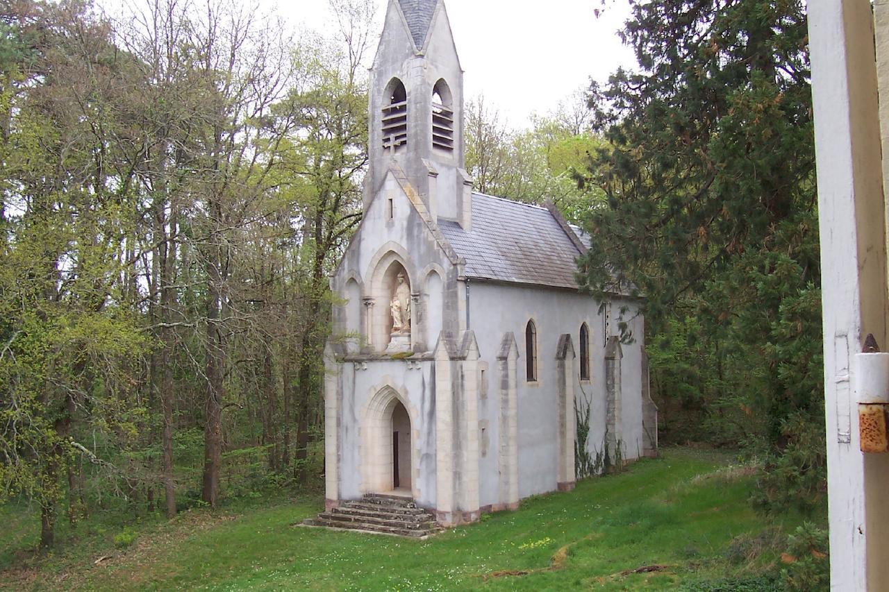 Chateau Champigny Bed and Breakfast Maillet  Rum bild