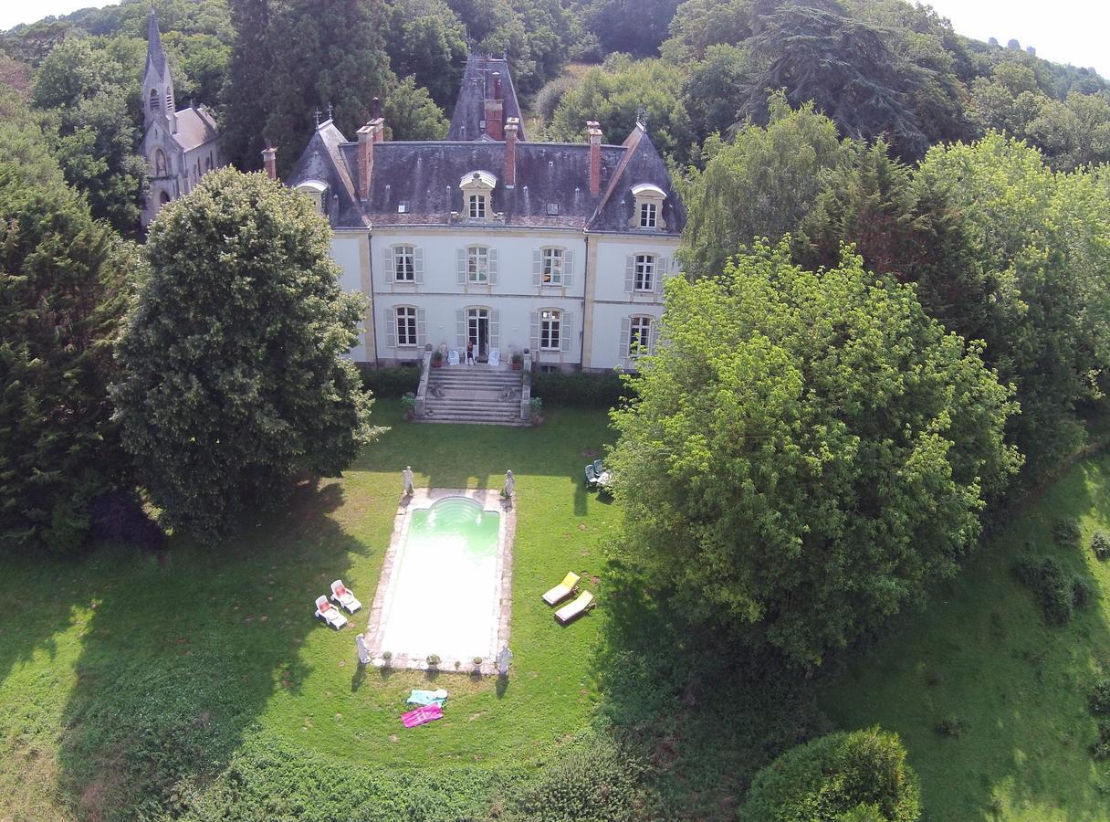 Chateau Champigny Bed and Breakfast Maillet  Exteriör bild